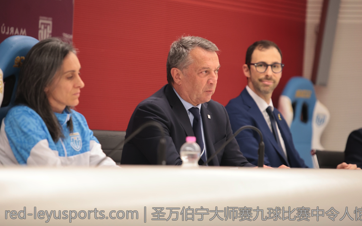 圣万伯宁大师赛九球比赛中令人惊叹的精彩单局